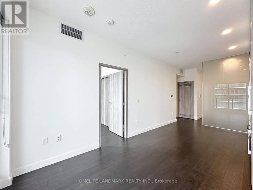 801 - 95 McMahon Drive — photo 26 of 40