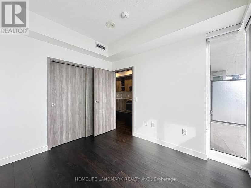 801 - 95 McMahon Drive — photo 33 of 40