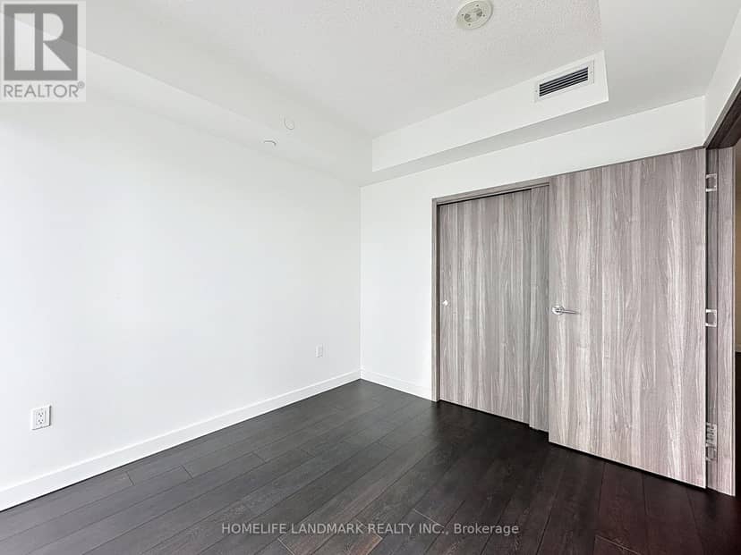 801 - 95 McMahon Drive — photo 37 of 40
