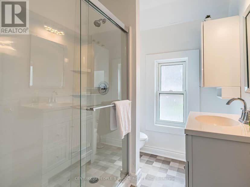 5001 Kitchener Street — photo 16 of 20