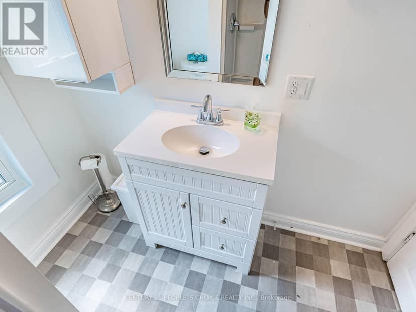 5001 Kitchener Street — photo 17 of 20