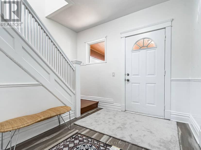 5001 Kitchener Street, Niagara Falls, photo 2