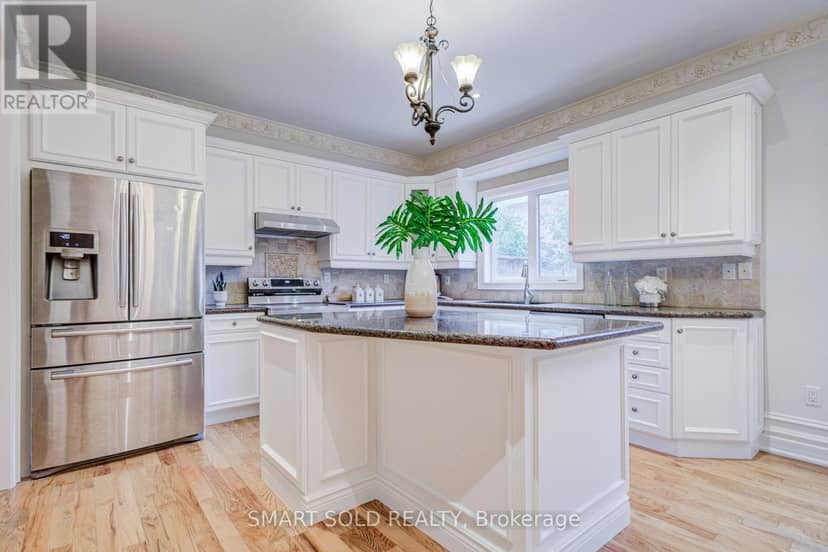 25 Oak Avenue — photo 17 of 40