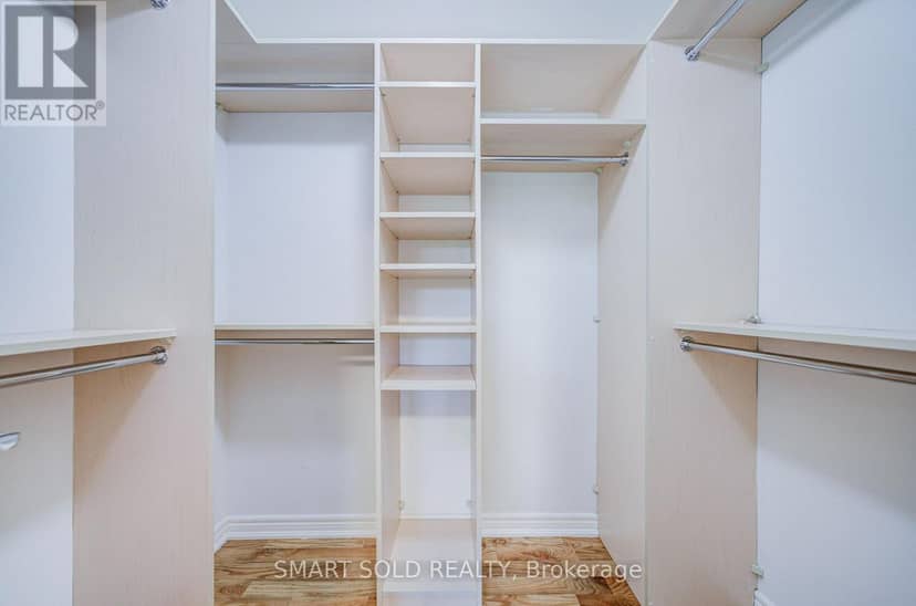 25 Oak Avenue — photo 27 of 40