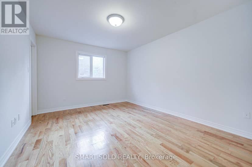 25 Oak Avenue — photo 30 of 40