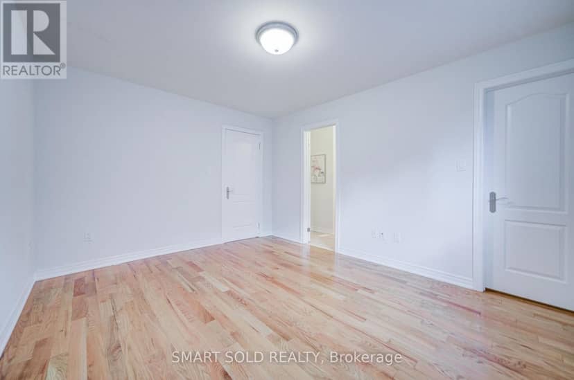 25 Oak Avenue — photo 31 of 40