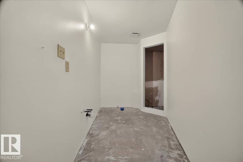 2907 49 ST NW — photo 40 of 40
