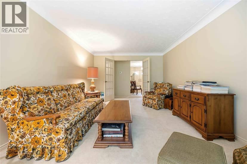 632 Esser Crescent — photo 11 of 40
