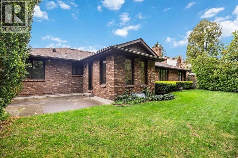 632 Esser Crescent — photo 6 of 40