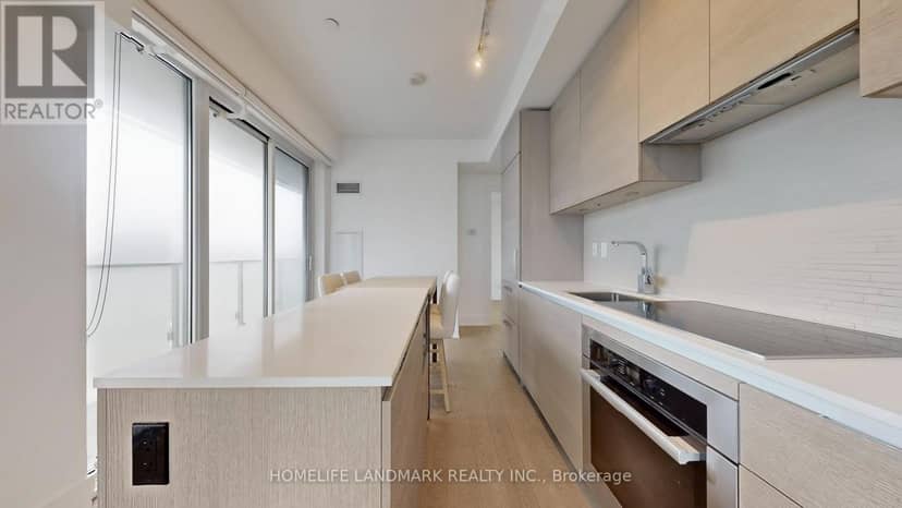 2305 - 200 Bloor Street W — photo 17 of 40