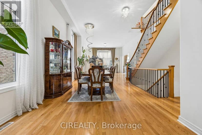 289 Chatfield Drive — photo 4 of 36