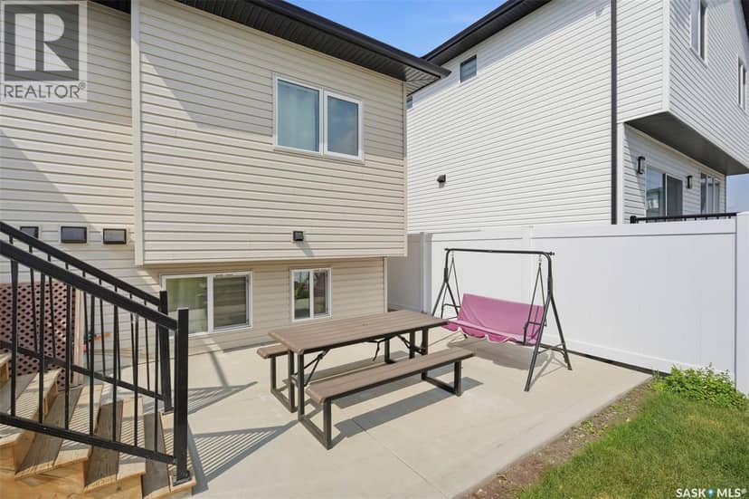 342 Sharma Crescent — photo 34 of 40