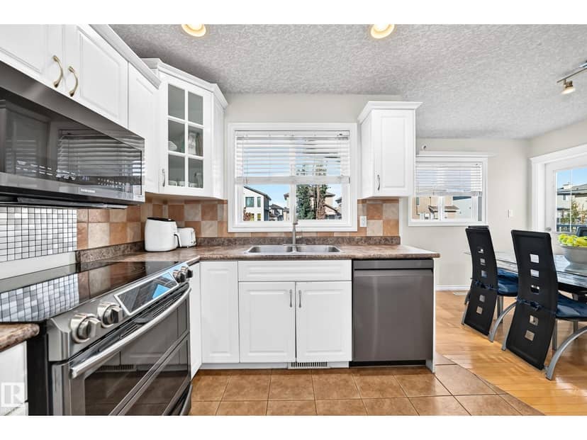 11832 173 AV NW — photo 10 of 40