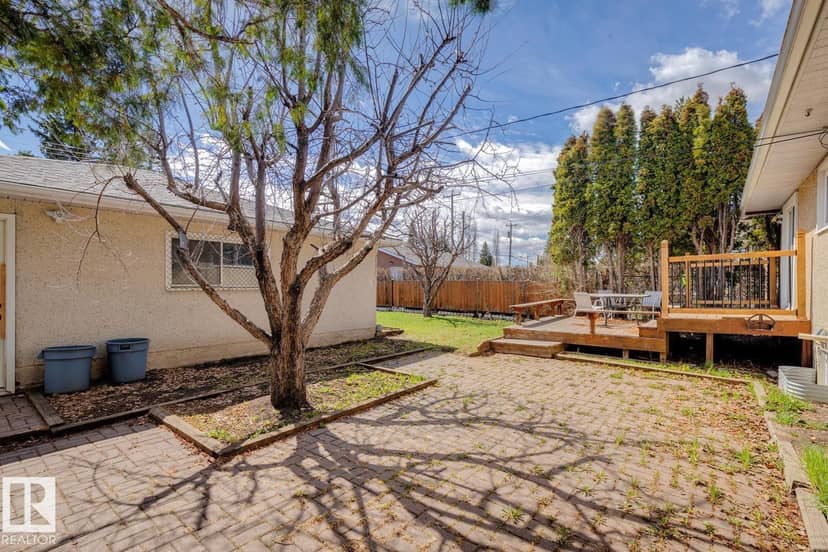 11451 48 AV NW — photo 22 of 28