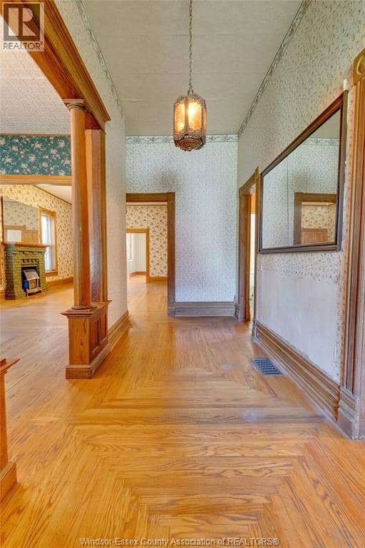 62 Lacroix Street — photo 4 of 40