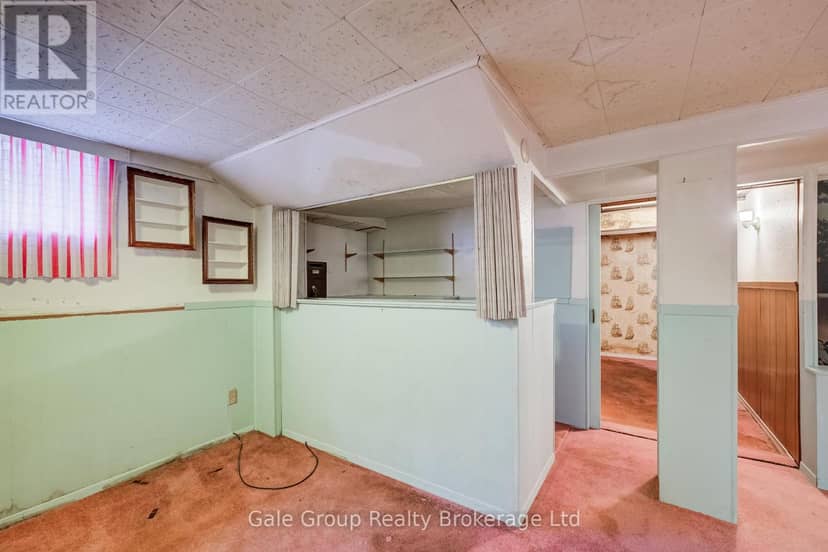 6 Langstone Crescent — photo 21 of 32