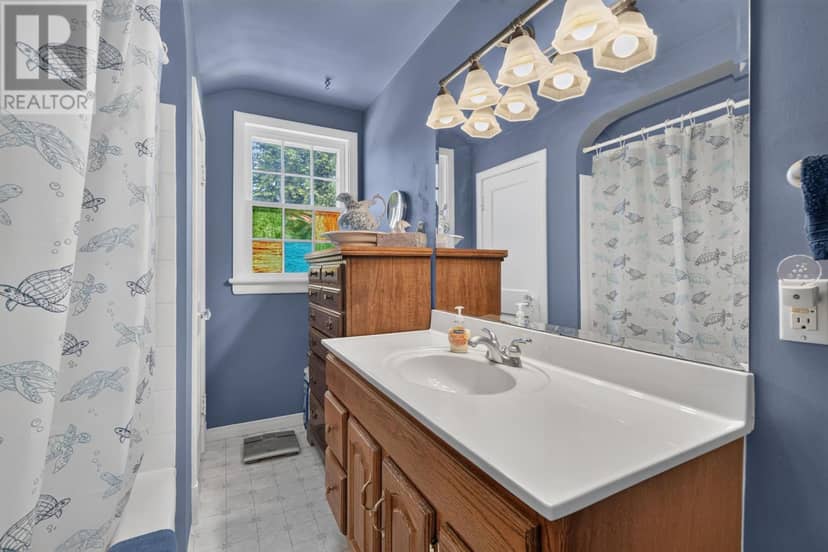 155 Pine ST — photo 33 of 40