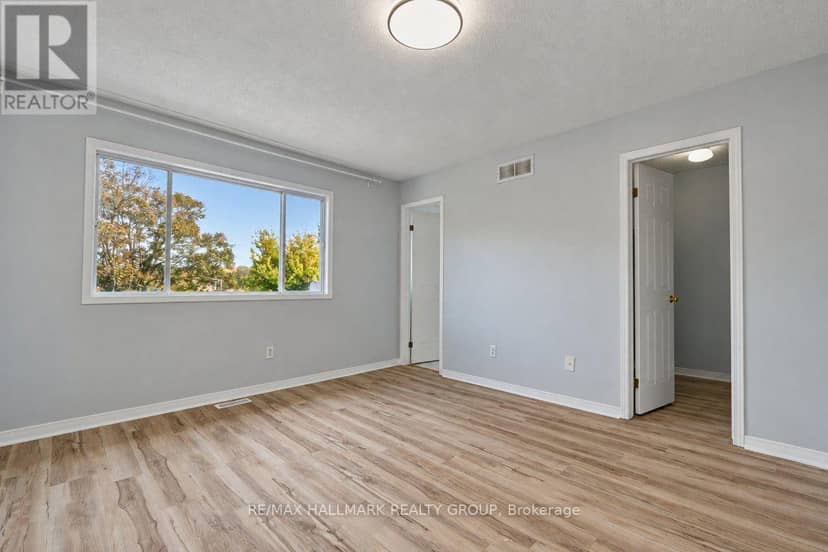 52 Piper Crescent — photo 25 of 40
