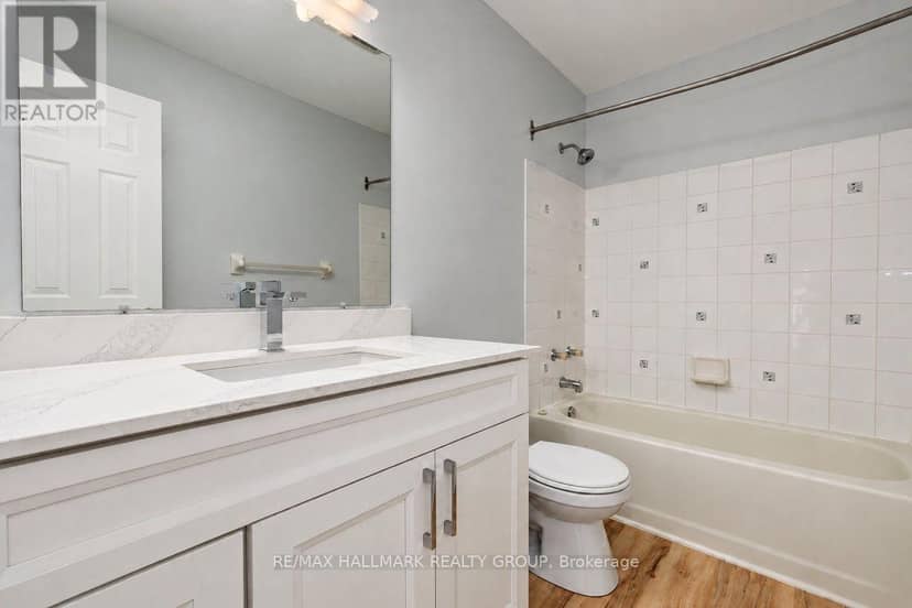52 Piper Crescent — photo 32 of 40