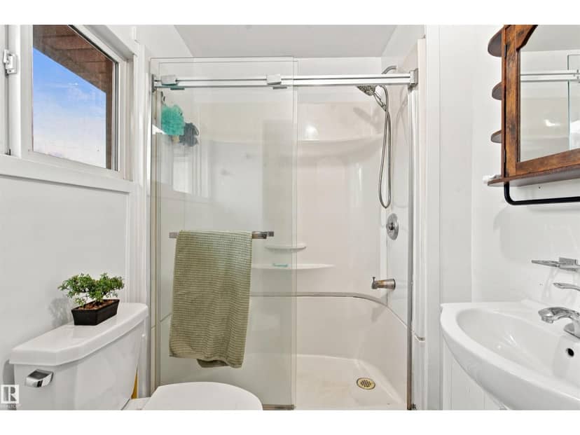 62202 RR 444 — photo 9 of 37