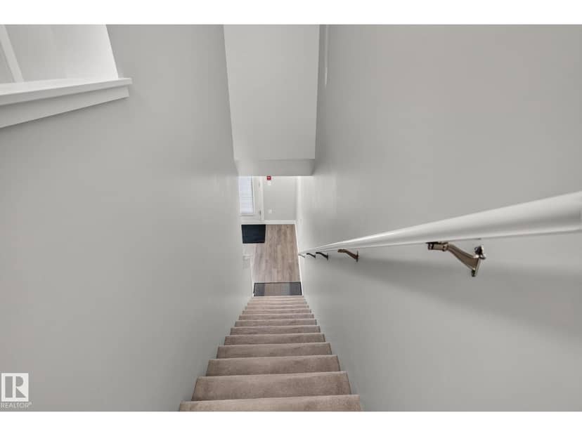 #90 2560 Pegasus Bv NW — photo 27 of 40