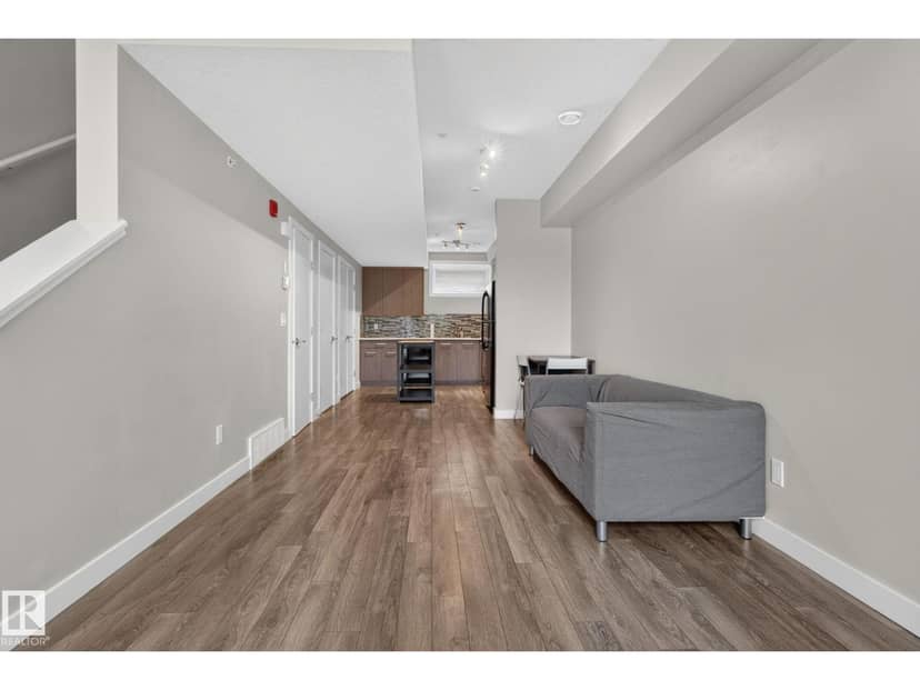 #90 2560 Pegasus Bv NW — photo 30 of 40