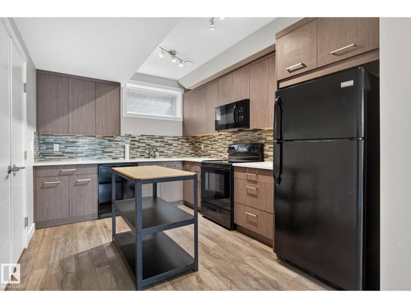 #90 2560 Pegasus Bv NW — photo 33 of 40
