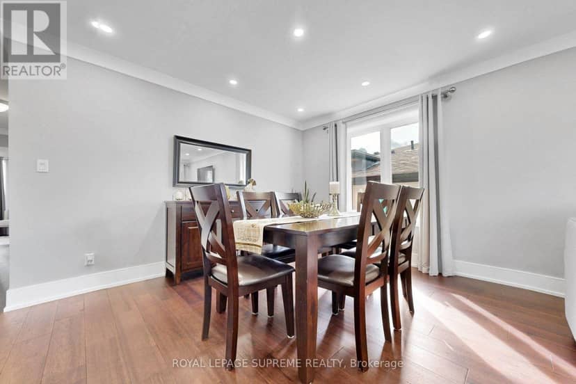 465 Maple Leaf Drive — photo 11 of 40