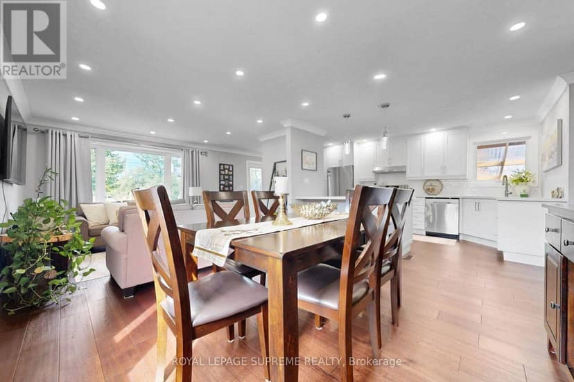 465 Maple Leaf Drive — photo 12 of 40