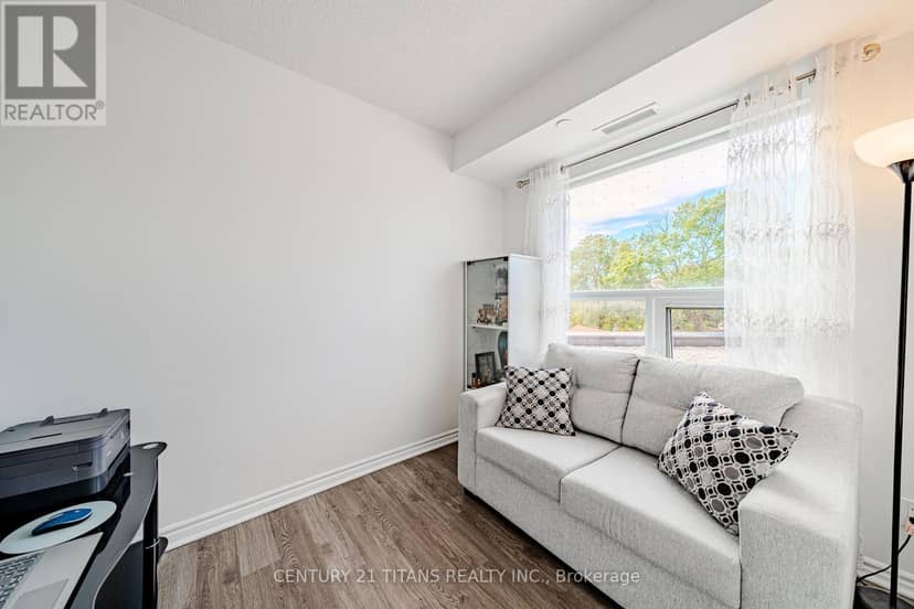 424 - 1 Falaise Road — photo 24 of 40