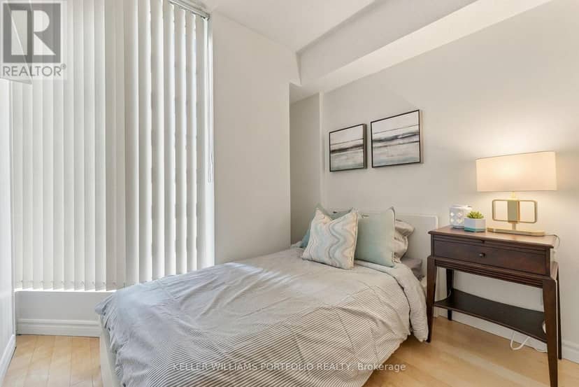 2304 - 55 Centre Avenue — photo 16 of 21