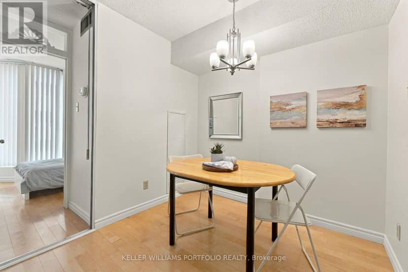 2304 - 55 Centre Avenue — photo 6 of 21