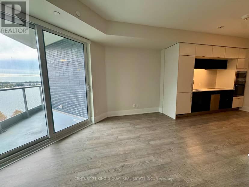 820 - 1 Edgewater Drive — photo 17 of 37