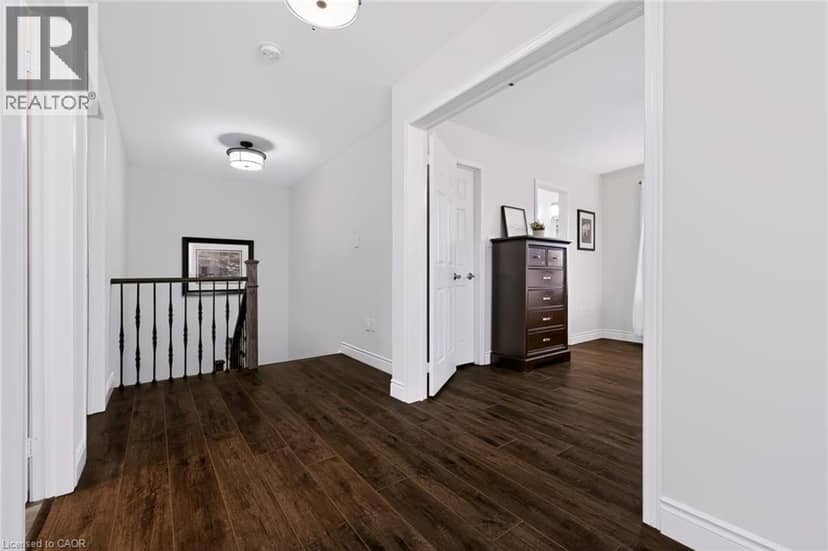 118 LAVERY Heights — photo 29 of 40