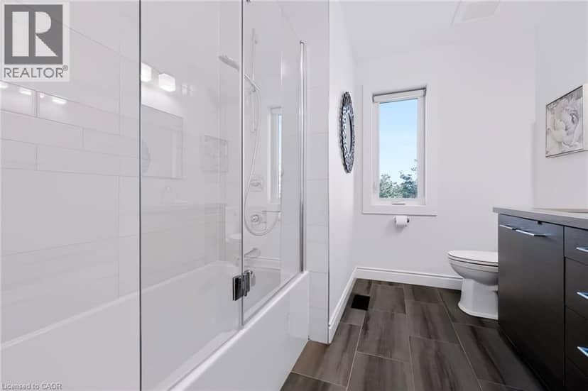 118 LAVERY Heights — photo 37 of 40