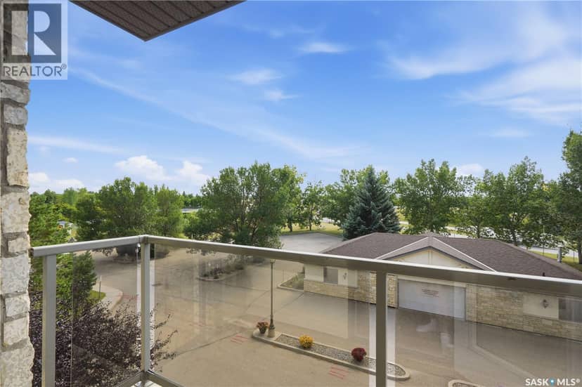 311 1622A Acadia DRIVE — photo 33 of 40