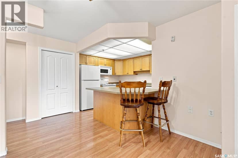 311 1622A Acadia DRIVE — photo 10 of 40