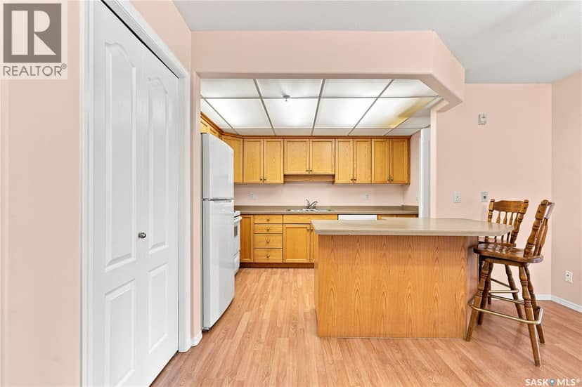 311 1622A Acadia DRIVE — photo 11 of 40