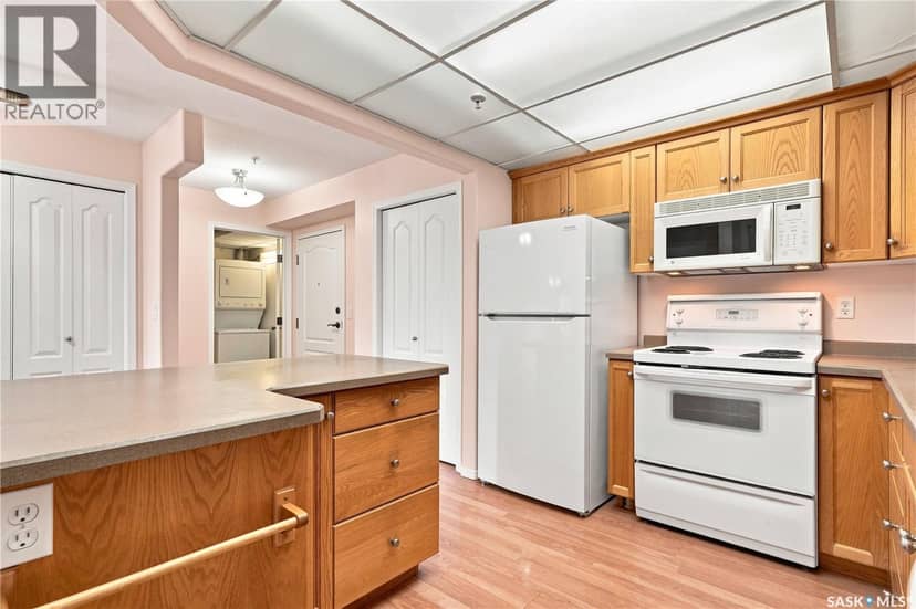 311 1622A Acadia DRIVE — photo 15 of 40