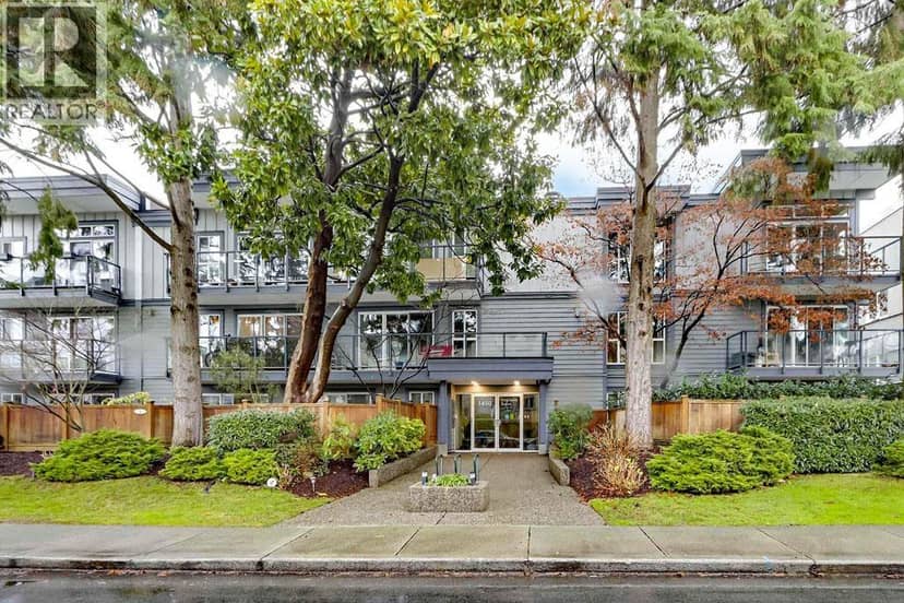 207 1450 LABURNUM STREET, Vancouver