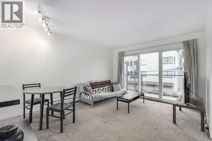 207 1450 LABURNUM STREET, Vancouver, photo 3