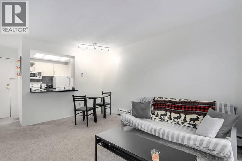 207 1450 LABURNUM STREET, Vancouver, photo 6
