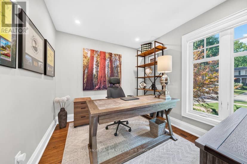385 Rosslyn Drive, Burlington, photo 5