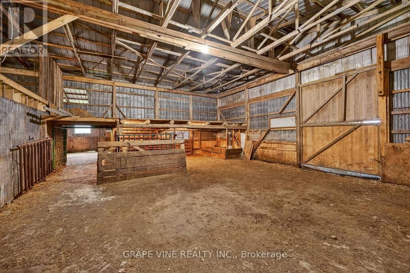 842 Port Elmsley Road — photo 26 of 40