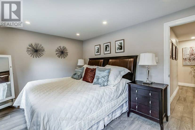 4364 Ayr Place — photo 21 of 40