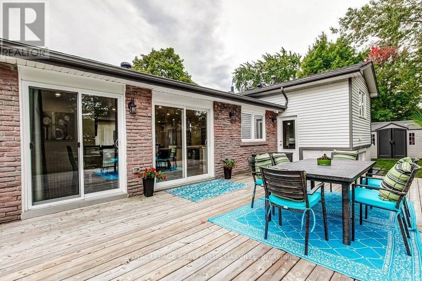 4364 Ayr Place — photo 34 of 40