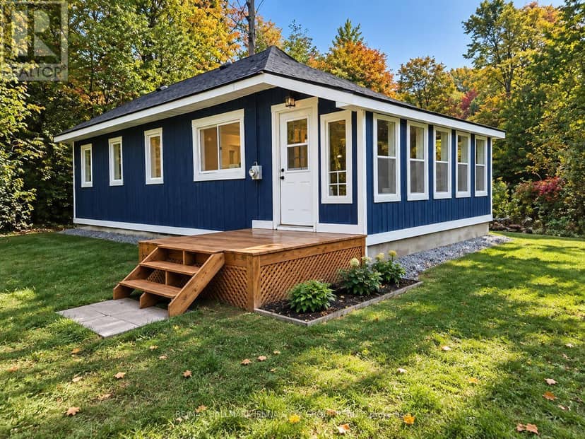 1020 Kellar Road, Frontenac