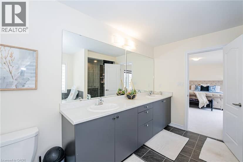 22 OAKTREE Drive — photo 28 of 40