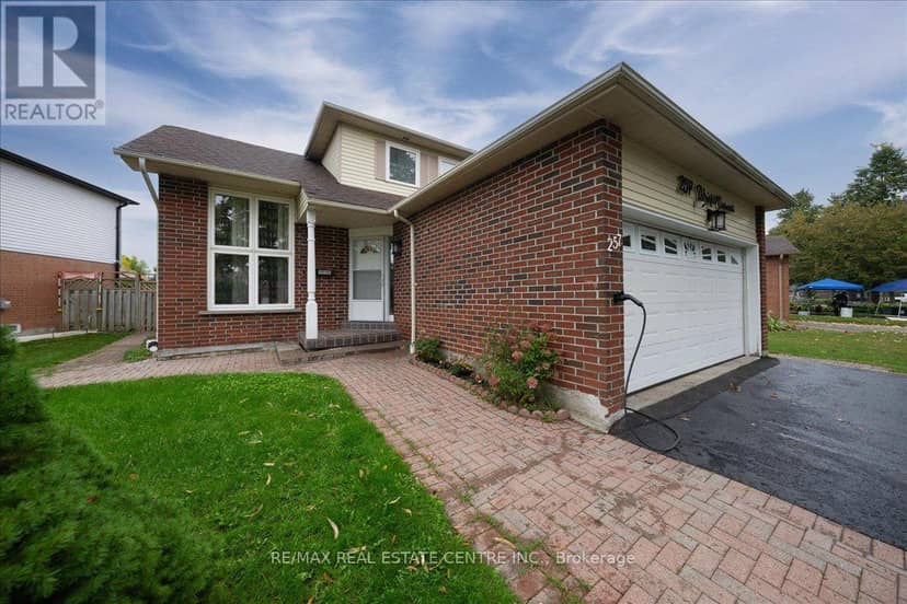 257 Wright Crescent — photo 4 of 40