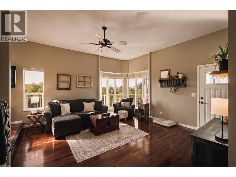 3152 HUSTON ROAD, 150 Mile House, photo 4